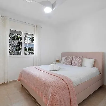 Agradable Casa Carla Pool Private 4* サンティアゴ・デ・コンポステーラ